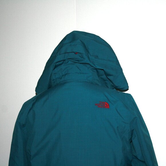Women's North Face Coat - Picture 4 of 12
